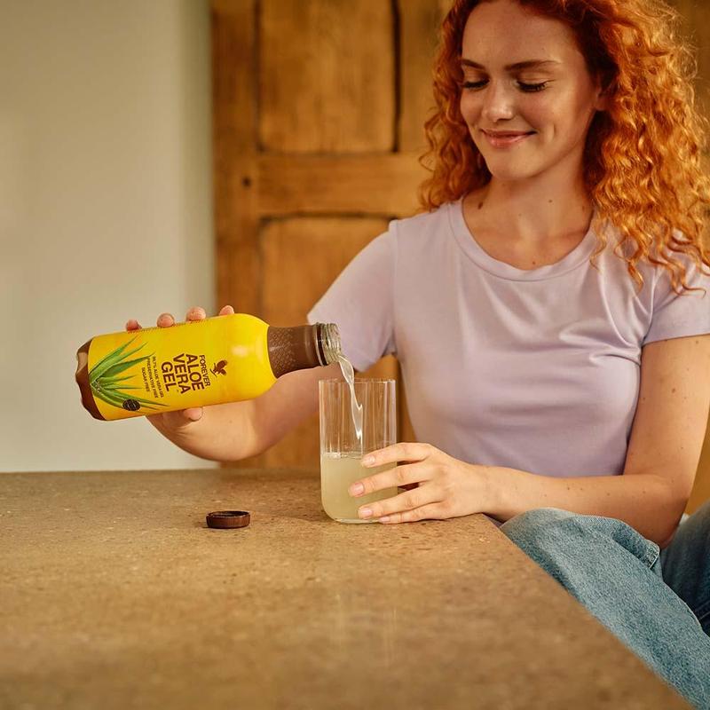 Forever Aloe Berry Nectar - 90.7% Pure Aloe Vera Gel with Cranberry & Apple Juice - Eco-Friendly, No Preservatives, 100% Recyclable PET Bottle - 16.9 Fl Oz