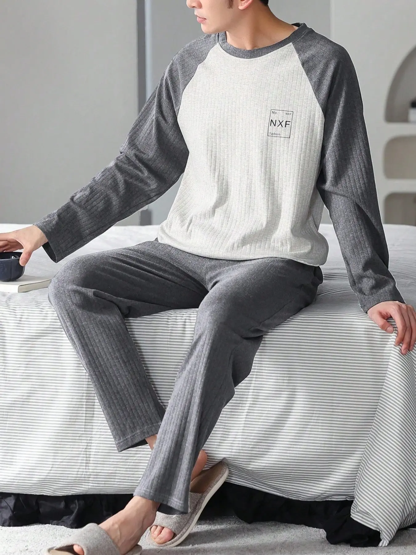 Men's 2-Piece Round Neck Sleepwear Set, Pajama Set, Loungewear, Spring Long Sleeve Top and Pants, Soft Comfortable Home Clothes, Homewear, Ideal for Relaxing at Home