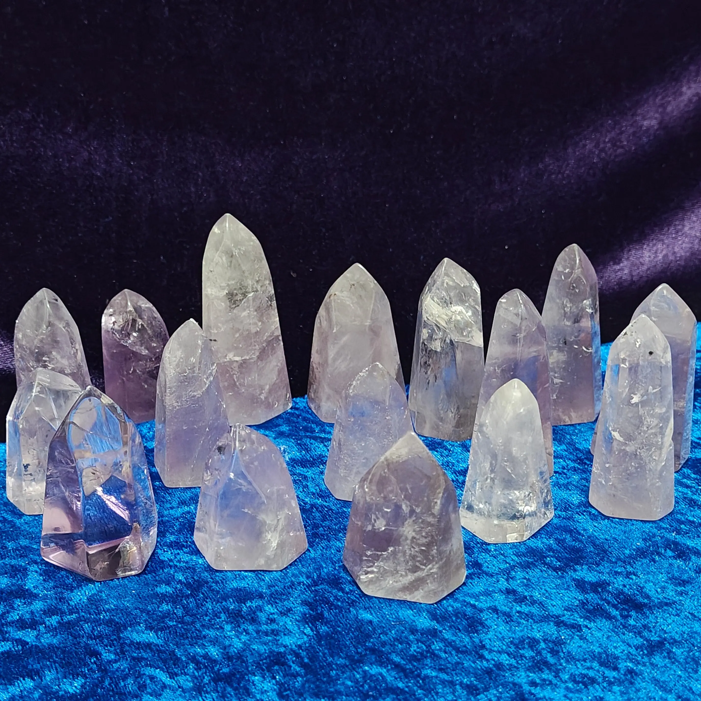 Raw Violet Crystal Point, Natural Stone for Altar Decor, Unisex Zodiac Gift for Virgo, Sagittarius & Pisces, Aries, Capricorn, Meditations, Raw Form, Hand Selected, Amethyst