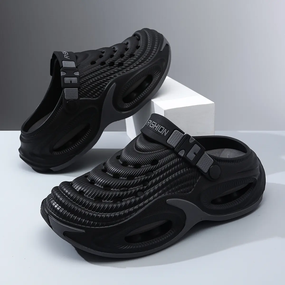 Men’s Techwear chunky clogs — breathable summer slippers with adjustable strap athletic recovery slides