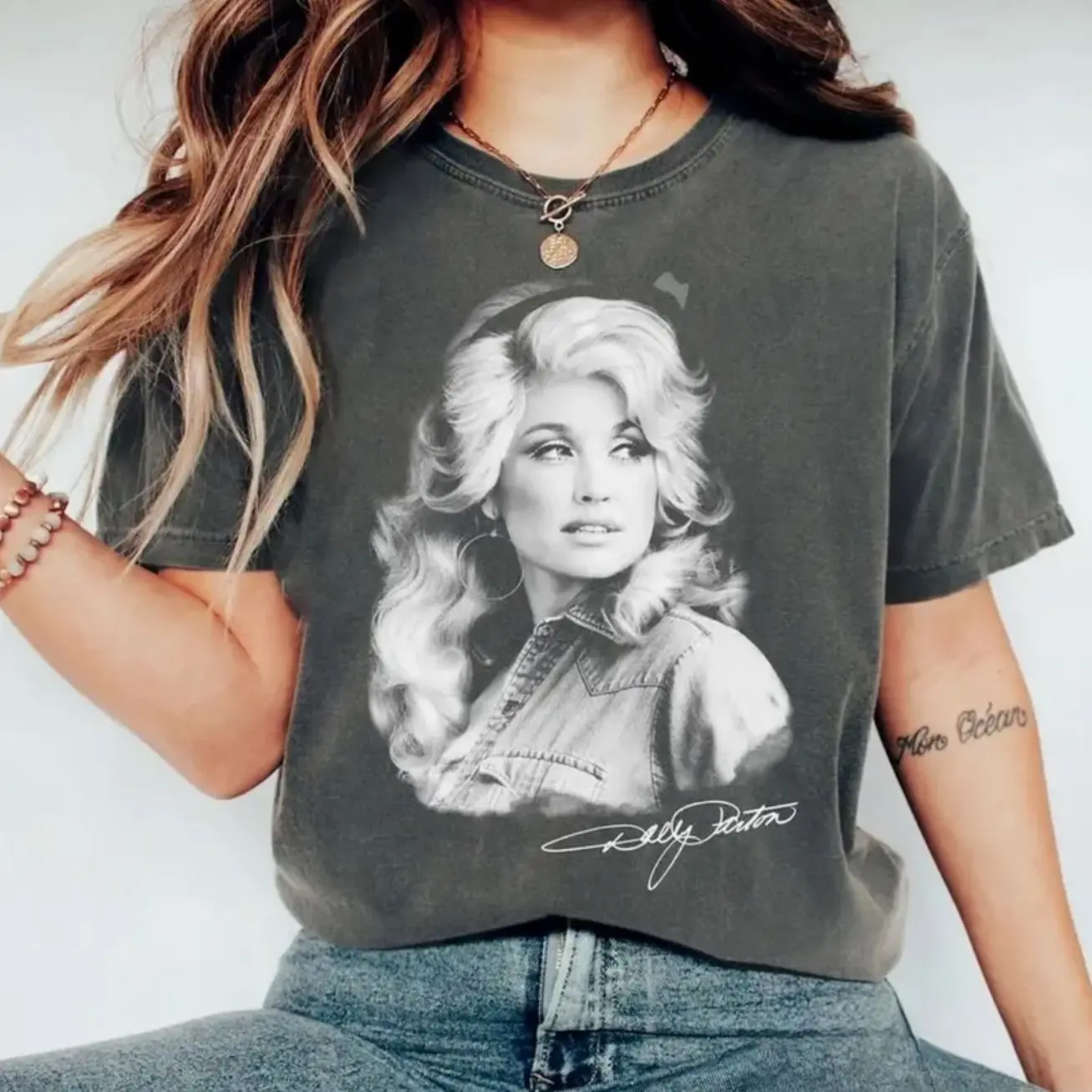 Vitage Dolly Parton T-Shirt Style 80s Country Music Tee Retro Western Style Short Sleeve Shirt Oversized Casual Top Southern Country Legend Merch Gift