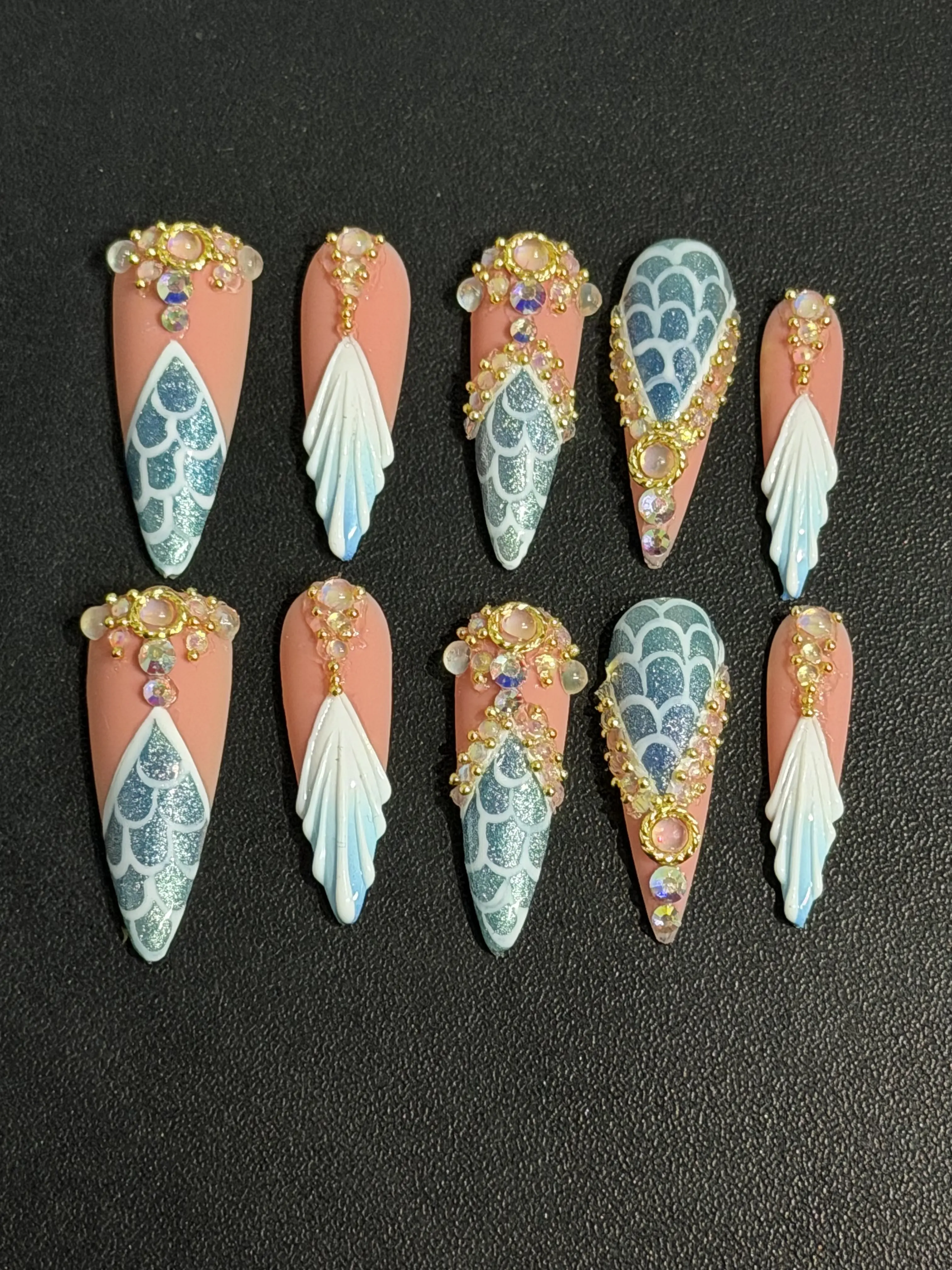 Mermaid tail nails Mermaid tail nails