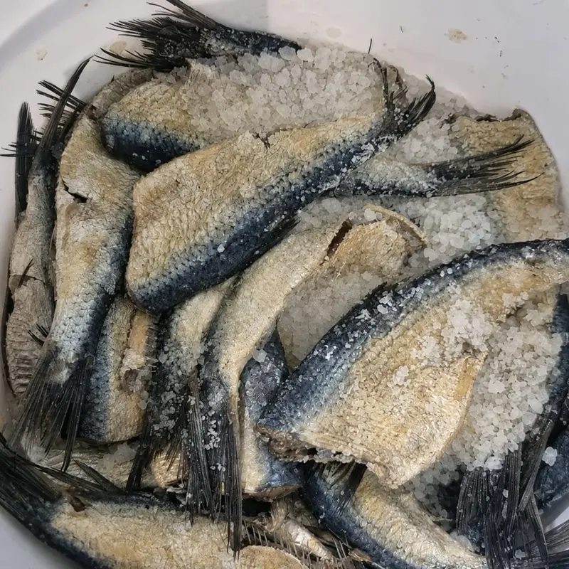 Premium Haitian Smoked Aransèl Fish -12 Pieces Pack