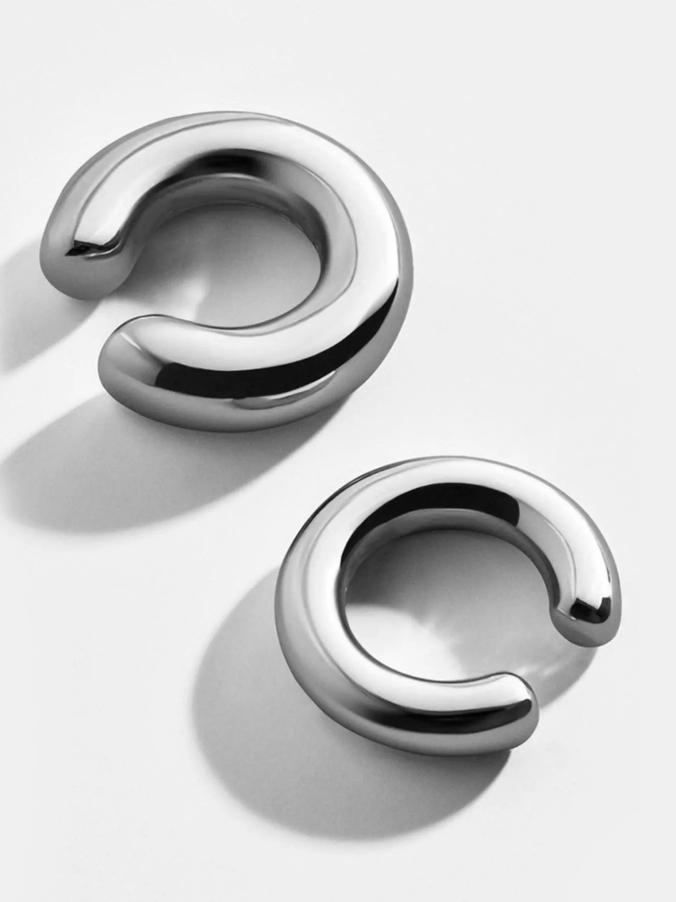 2 alloy C-shaped circles for women's fashionable and minimalist ear bone clips Fashionable Jewelry Accessories