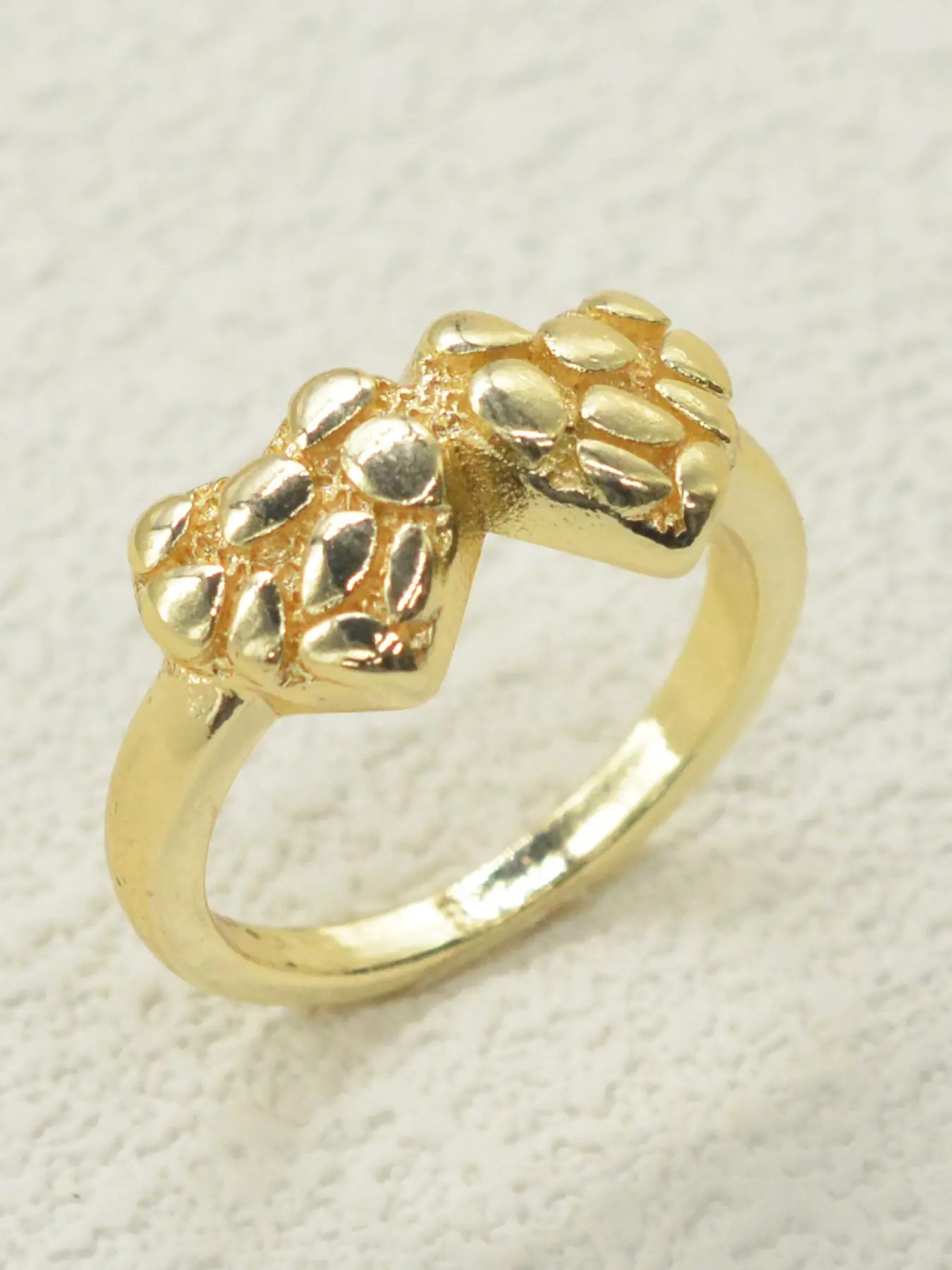 14k Ring for Women, Luxurious Sparkling Design, Perfect Birthday Gift, Commuter Jewelry, Unique Friendship Ring, Elegant Glittering Ring, Jewelry Rings