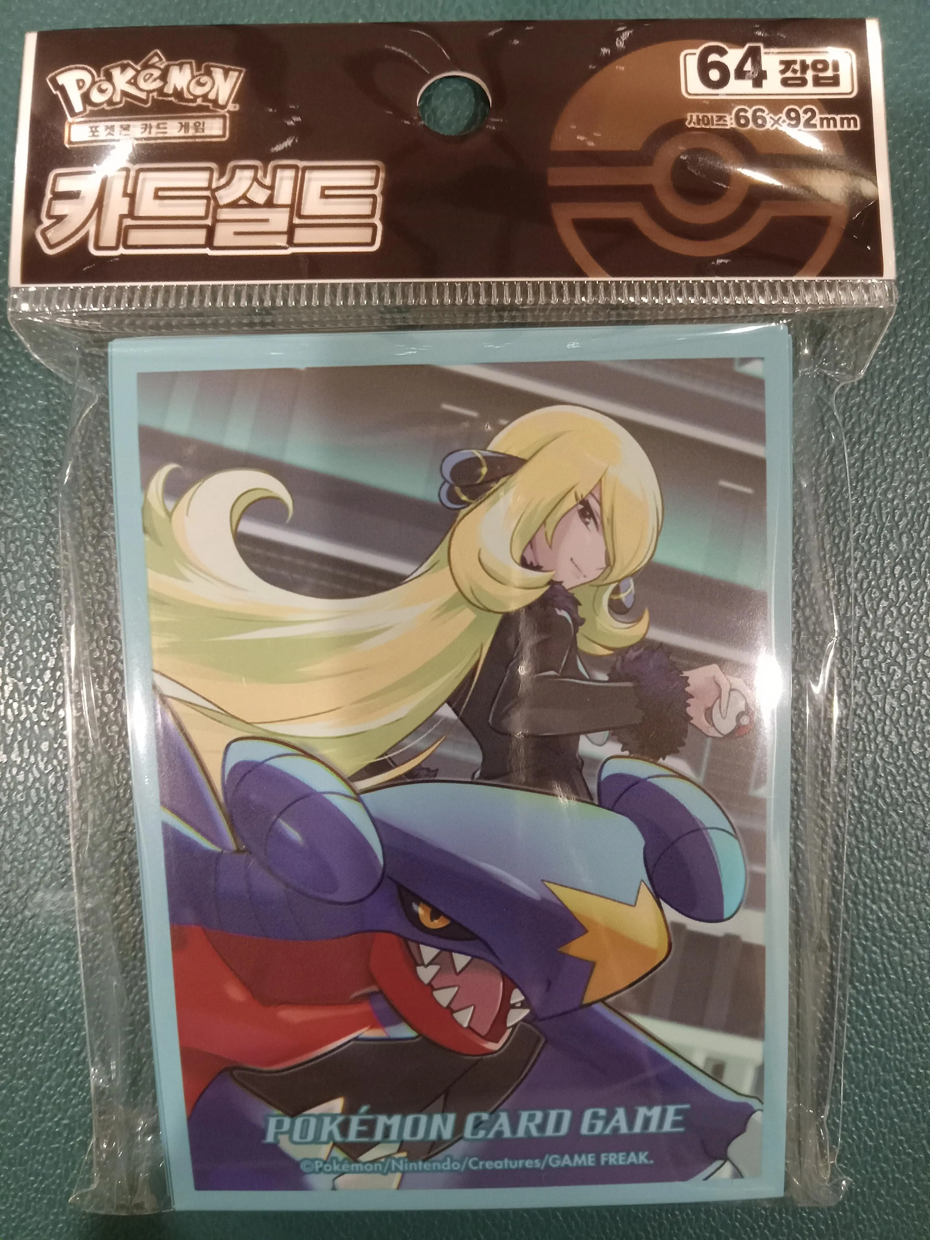 Cynthia & Garchomp Ver. 2 Pokemon Card Sleeves New Sealed Authentic