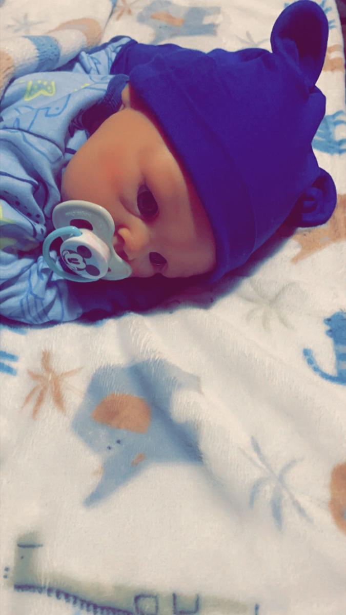 Item: Dark brown/black, Wets