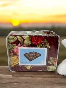 Super Soft Luxury Queen Size Blanket Burgundy Flower 1ply Flat Weave High Quality Polyester Cozy Comfortable Geometric Pattern