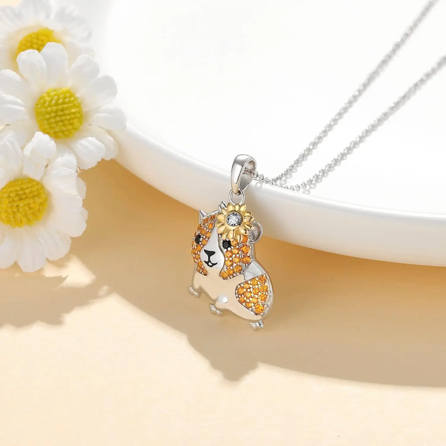 Sunflower Guinea Pig Pendant Necklace for Female, Cute Floral Animal Alloy Charm, Hypoallergenic Anti-Tarnish Design for Daily Wear, Birthday, Valentine's Day Gift, Flowers
