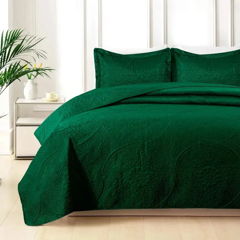 Lightweight Quilted Emerald Bedspreads all sizes Bed - 3 Piece Oversized Bedspread  - Soft Bedding Set with 2 Matching Pillow Shams - Best For Gift