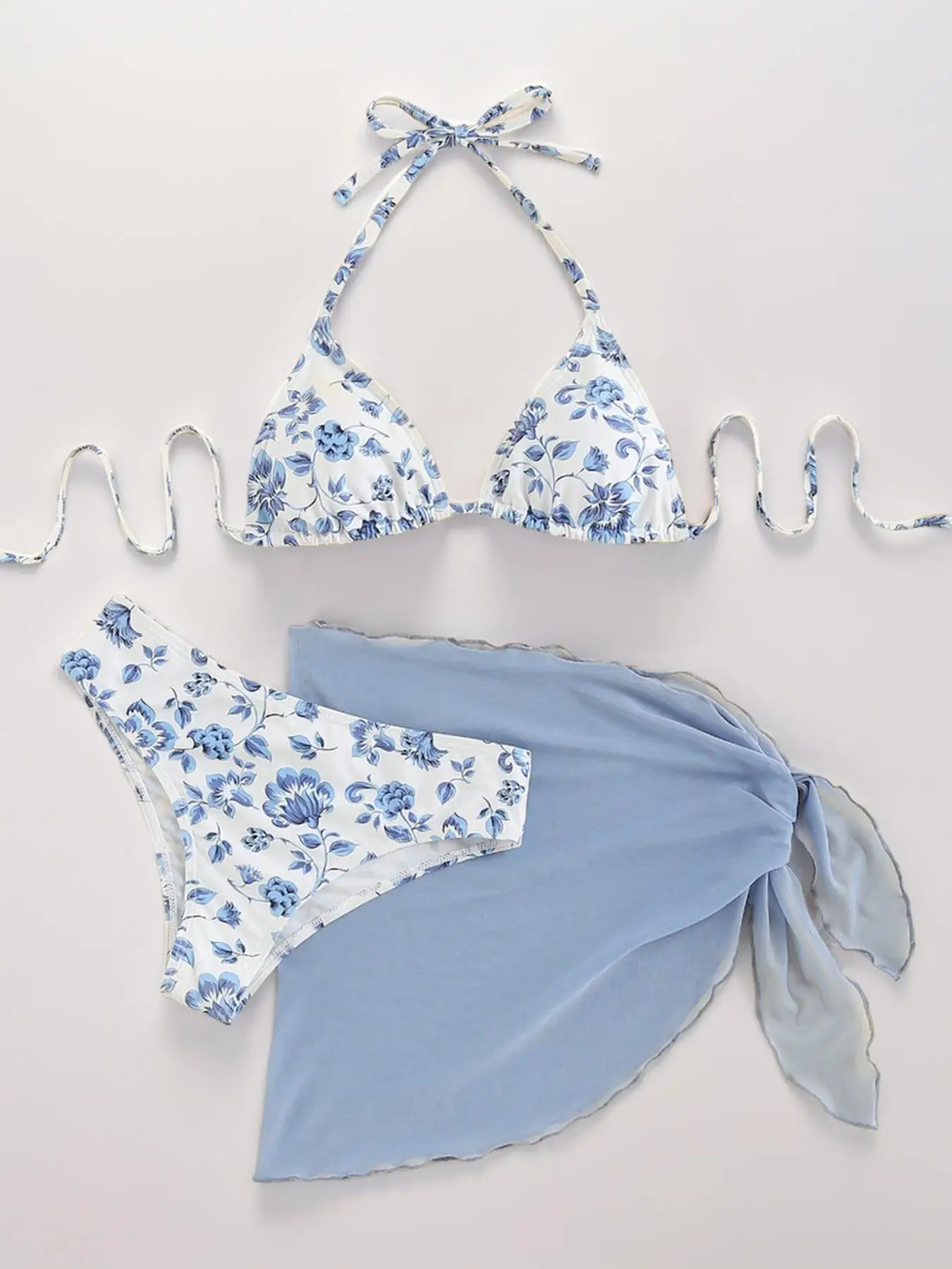 Three-Piece Set Women's Floral Print Bikini Set, Casual Halter Triangle Swim Bra & Swim Panty & Plain Knot Side Cover Up Skirt, 2024 Summer Swimsuit f