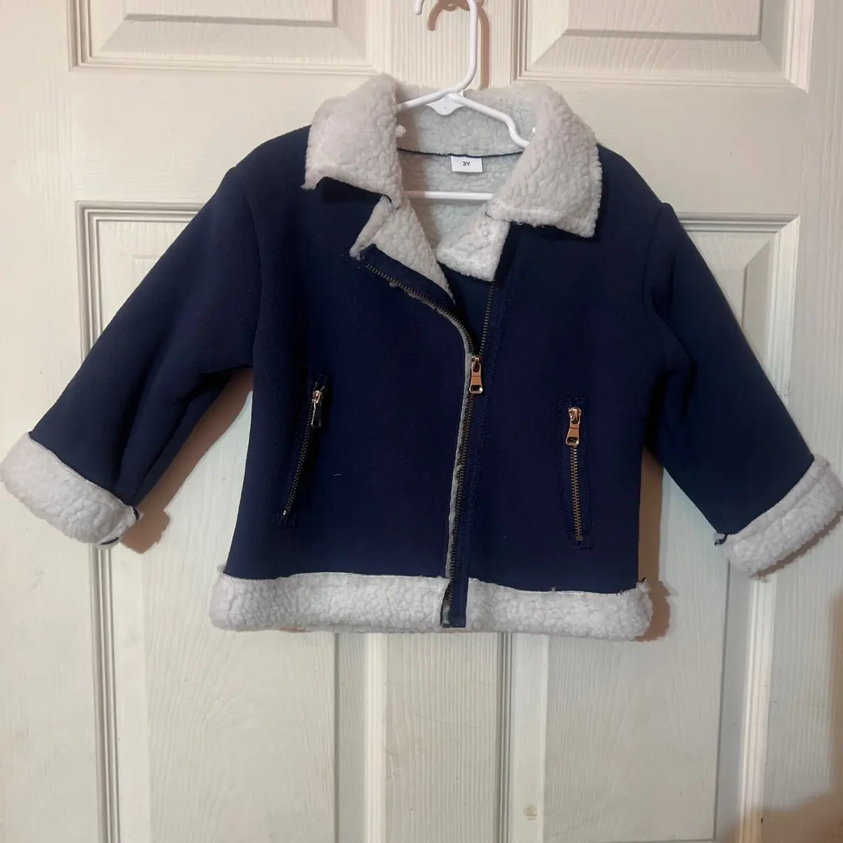 Coat with fleece lining