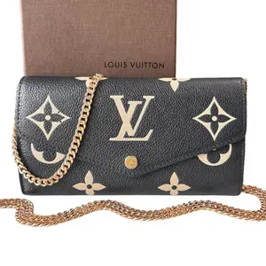Pre-owned Louis Vuitton Leather Crossbody Bags Giant Empreinte Monogram Sarah Wallet with Chain