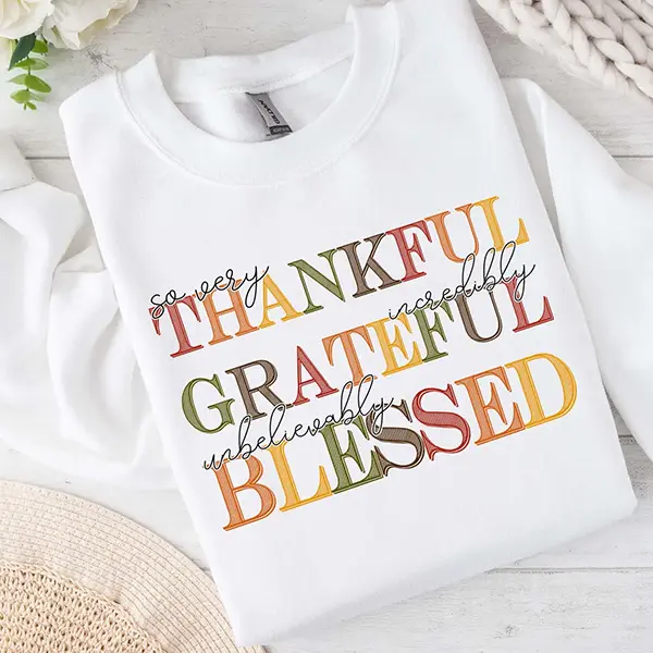 Thankful Grateful Blessed Sweatshirt, Cozy Fall Crewneck, Autumn Thanksgiving Sweater, Grateful Heart Gift for Women, Faith & Family Season Sweatshirt
