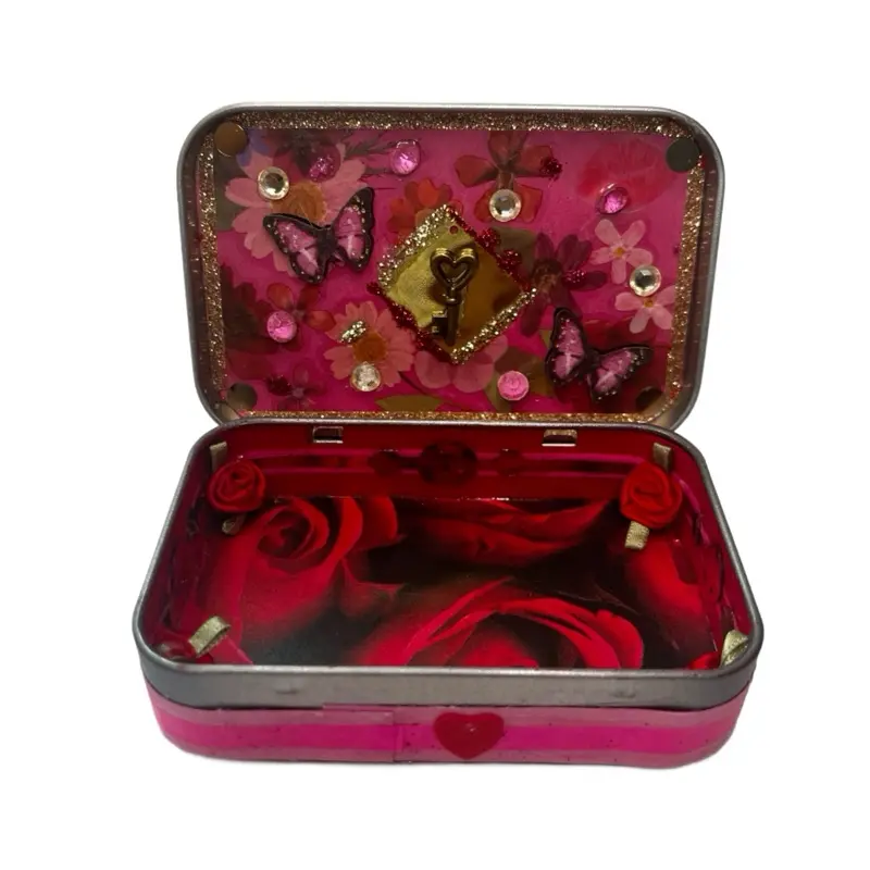 Valentine’s Romantic Love Pink and Red Tin Wallet Container