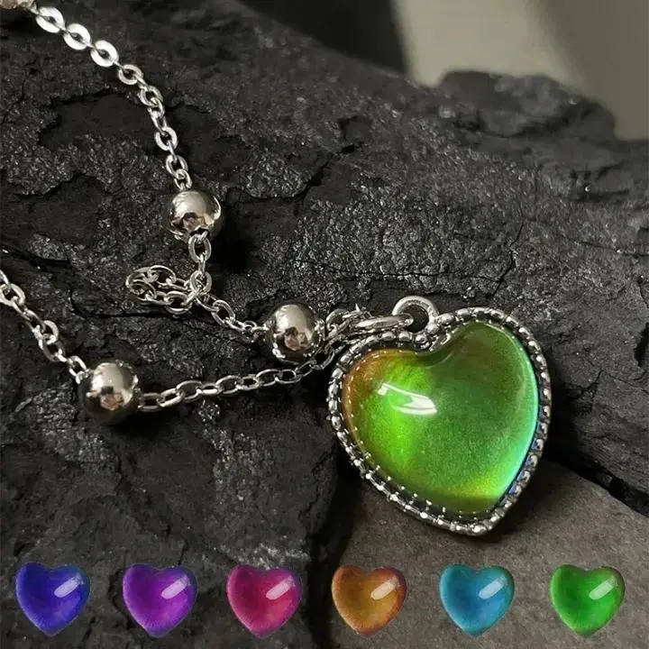 Heart Necklace for Women, Temperature-Sensitive Color Changing Mood Pendant, Casual Alloy Metal Jewelry with 40+5cm Clavicle Chain, Heart Shaped Necklace, Meaningful Gifts, Heart Locket Necklaces, Mood Monitor