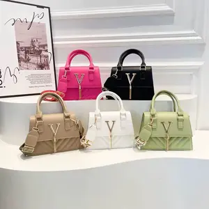 Bolsa elegante cuadrada reforzada.