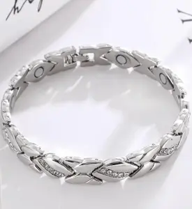Elegant Crystal Bracelet for Women – Adjustable Copper Bracelet with Sparkling Stones, Perfect Valentine’s Day Jewelry Gift