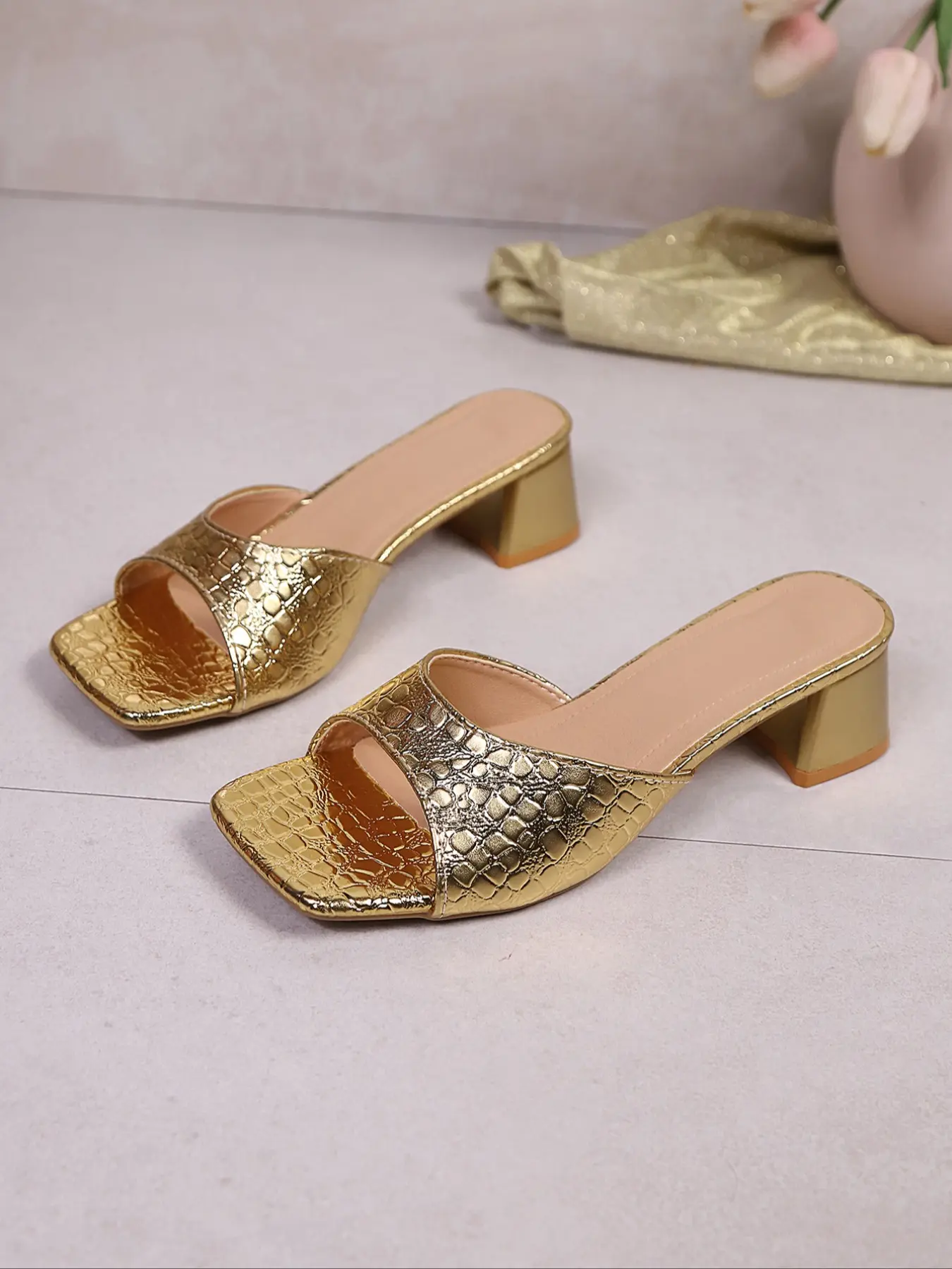 Crocodile Embossed Square Toe Chunky Heel Mules, Summer Fashion Women's Open Toe Sandals, Above Ankle Below Knee Height, Plain Pattern, PU Material