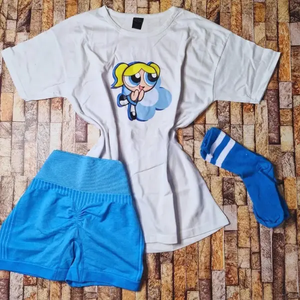 Powerpuff Girls Bubbles Graphic Tee - Aesthetic Cute Crop Top Style Loose Fit T-shirt, Hoodie and Sweatshirt