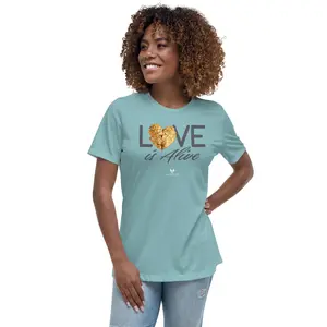 Women’s Love is Alive relaxed fit t-shirt Light colors Casual Cotton