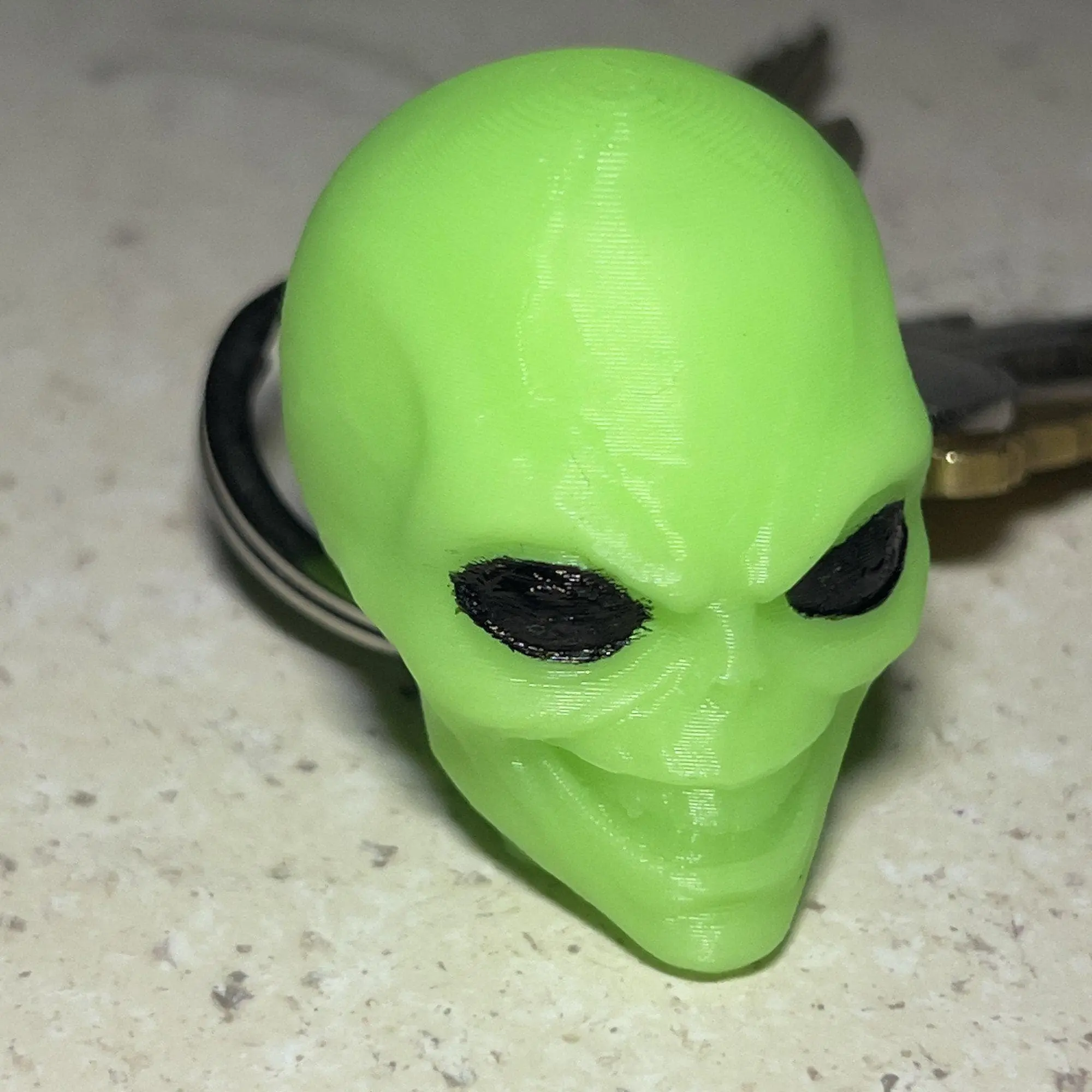 Alien Keychain Glow in the Dark, Mercurius Grinning Alien Head Key Ring, Hand Painted Eyes, UFO Gift, Bag Charm, Car Key Accessory