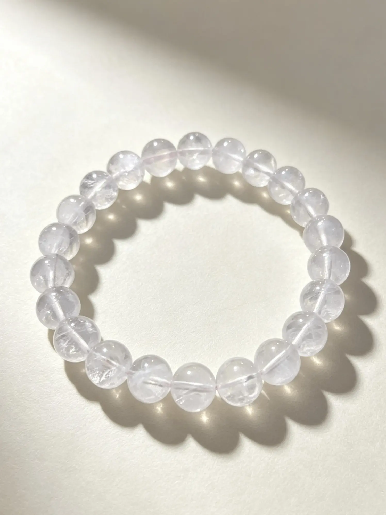 Small pink single-loop bracelet