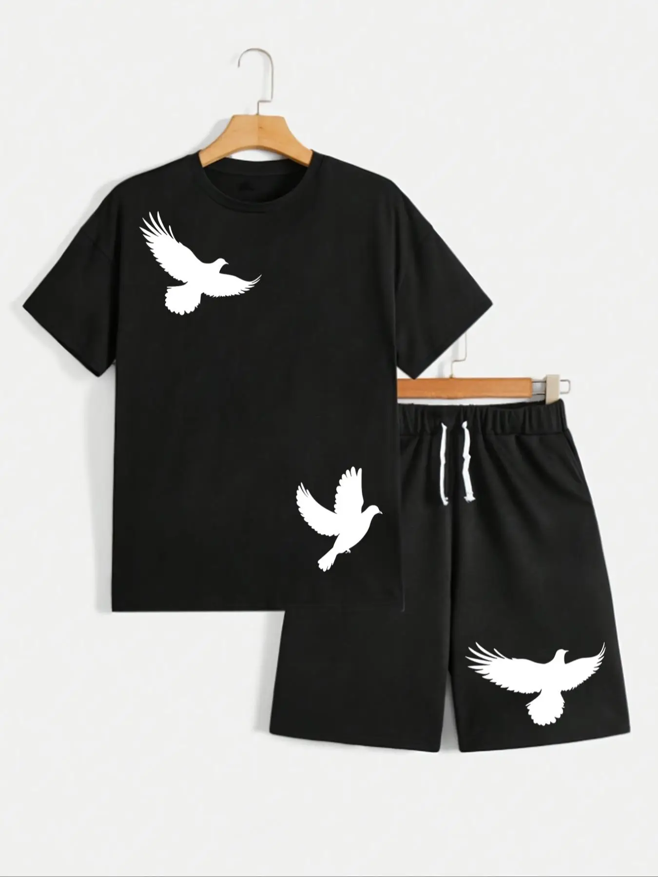 Boy's Dove Print Short Sleeve Tee & Shorts Two-Piece Set, Casual Fashion Cozy Round Neck T-shirt & Shorts for Daily Outdoor Wear, Kids Clothing for Su