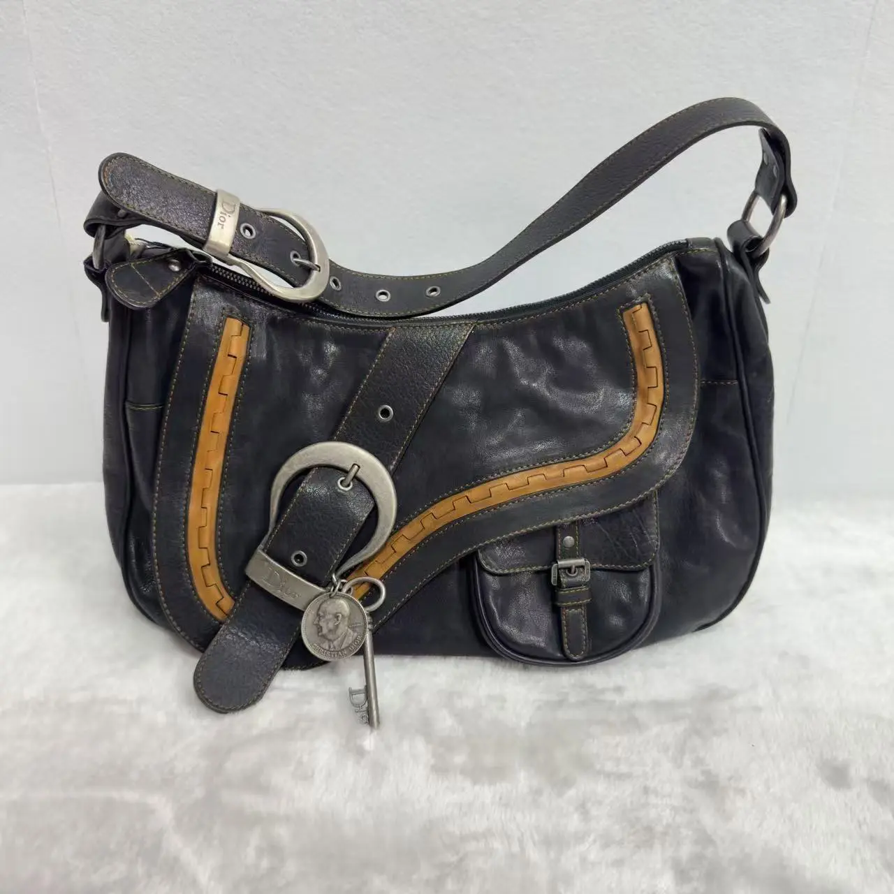 Pre-owned Dior Christian Gaucho Leather Metal Shoulder Bag (X614 26.07.27)