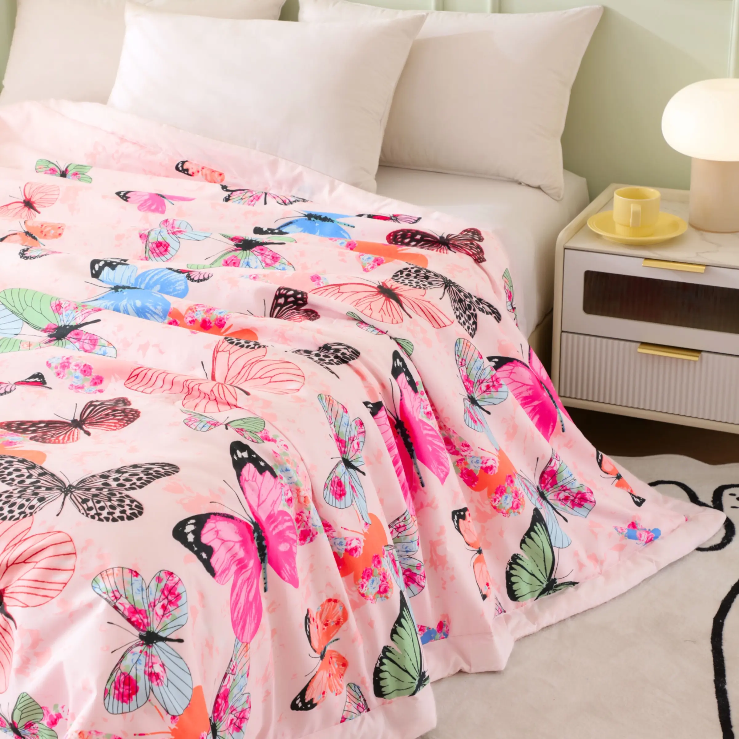 Butterfly Fly Washable Cotton Breathable Summer Quilt, Precise Stitching Craftsmanship, No Deformation, Suitable for Single and Double Beds
