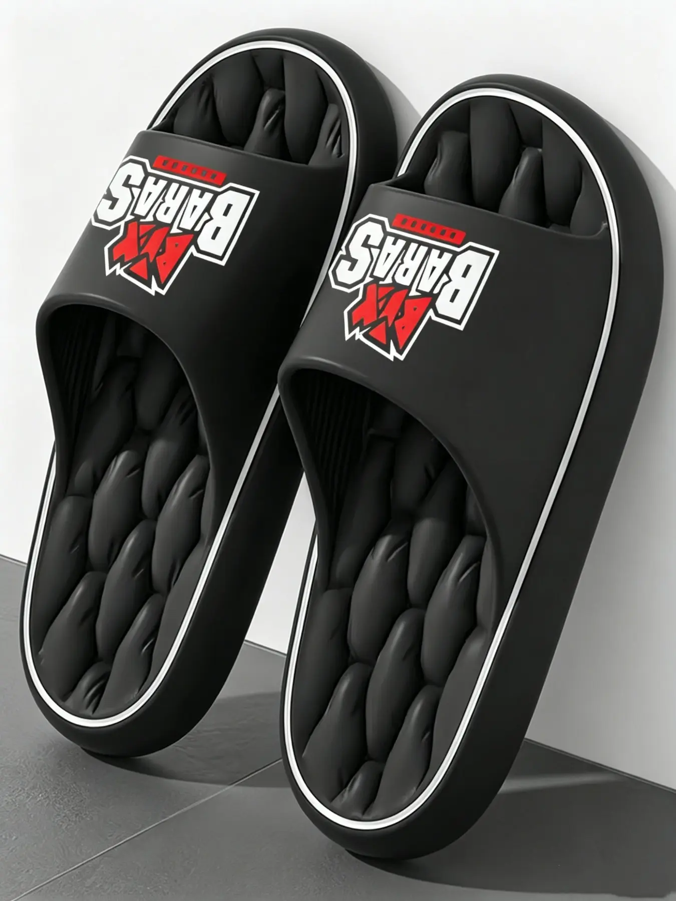 Edgy Tribal Print Men’s Slides, Anti-Slip Cushion Slippers, Cool Grunge Style Summer Footwear, Comfortable & Stylish for Guys, Affordable Slippers