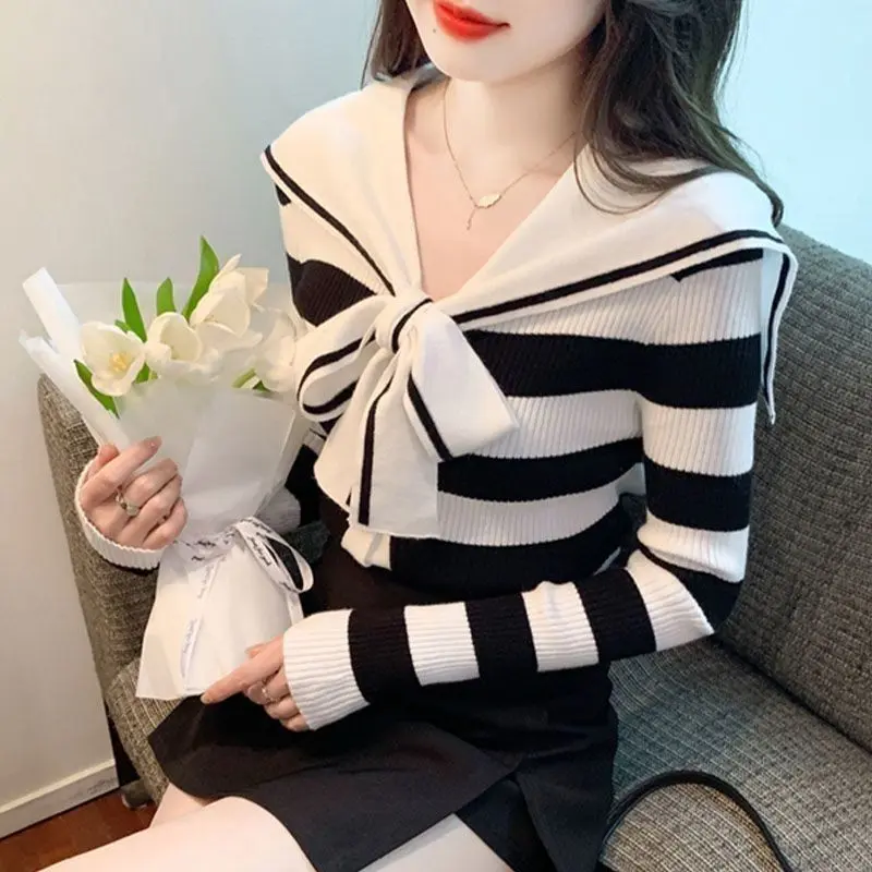 Women's 2025 Navy Striped Long-Sleeve Slim Casual Lady's College Knitwear, Versatile Autumn Winter Top