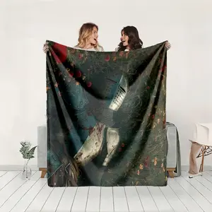 1 piece Close-up of a fallen medieval knight's armor themed flannel blanket - Super soft fluffy flannel sofa blanket, suitable for beds and sofas, all-season use, modern design, digital printing, 100% polyester material, machine washable, suitable