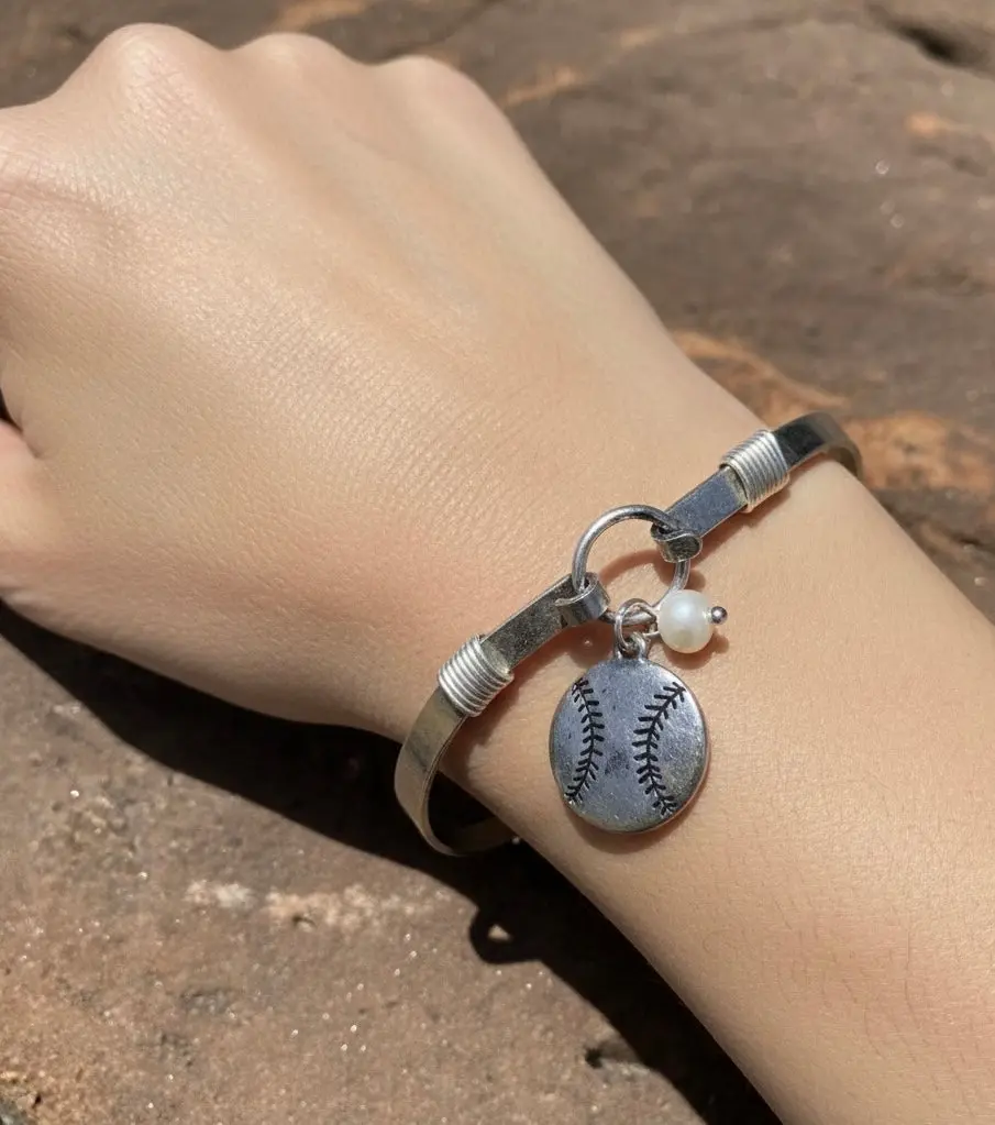 Baseball Softball Charm Bracelet - Pearl Accent, Made in India, 1 Size Fits Most, Unisex Lead-Containing Costume Jewelry Accessory for Softball Fans (Choking Hazard Small Parts), Sports, One Size Fits Most