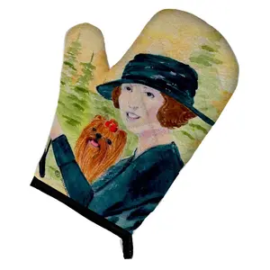 Carolines Treasures  Lady driving with Her Yorkie Oven Mitt