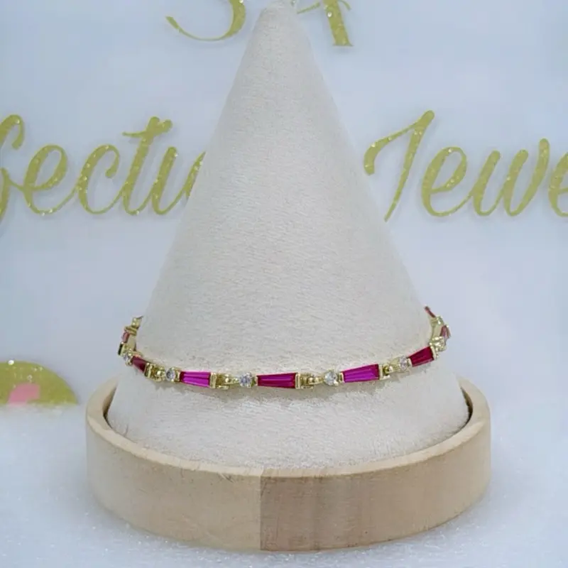 Elegant Design Bracelet #01680 14k Laminated Gold Hypoallergenic 3-Layer Protection 7 Inches with Extender for Daily Wear