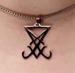 Lucifer Symbol Pendant Necklace – Bold Satanic Statement
