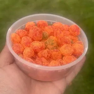 Gushers Gone Wild Orange - Orange-Colored Gushers in a Container Sweet Candy Snack Bonbon