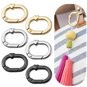 6 Piece Quick-Release Spring Hooks, Metal Oval Clips, Heart-Shaped Keychain, Durable DIY Craft Accessories, Bag Charms, Pet Collar Leash, Gold/silver/Black, Fashionable Alloy Keychain