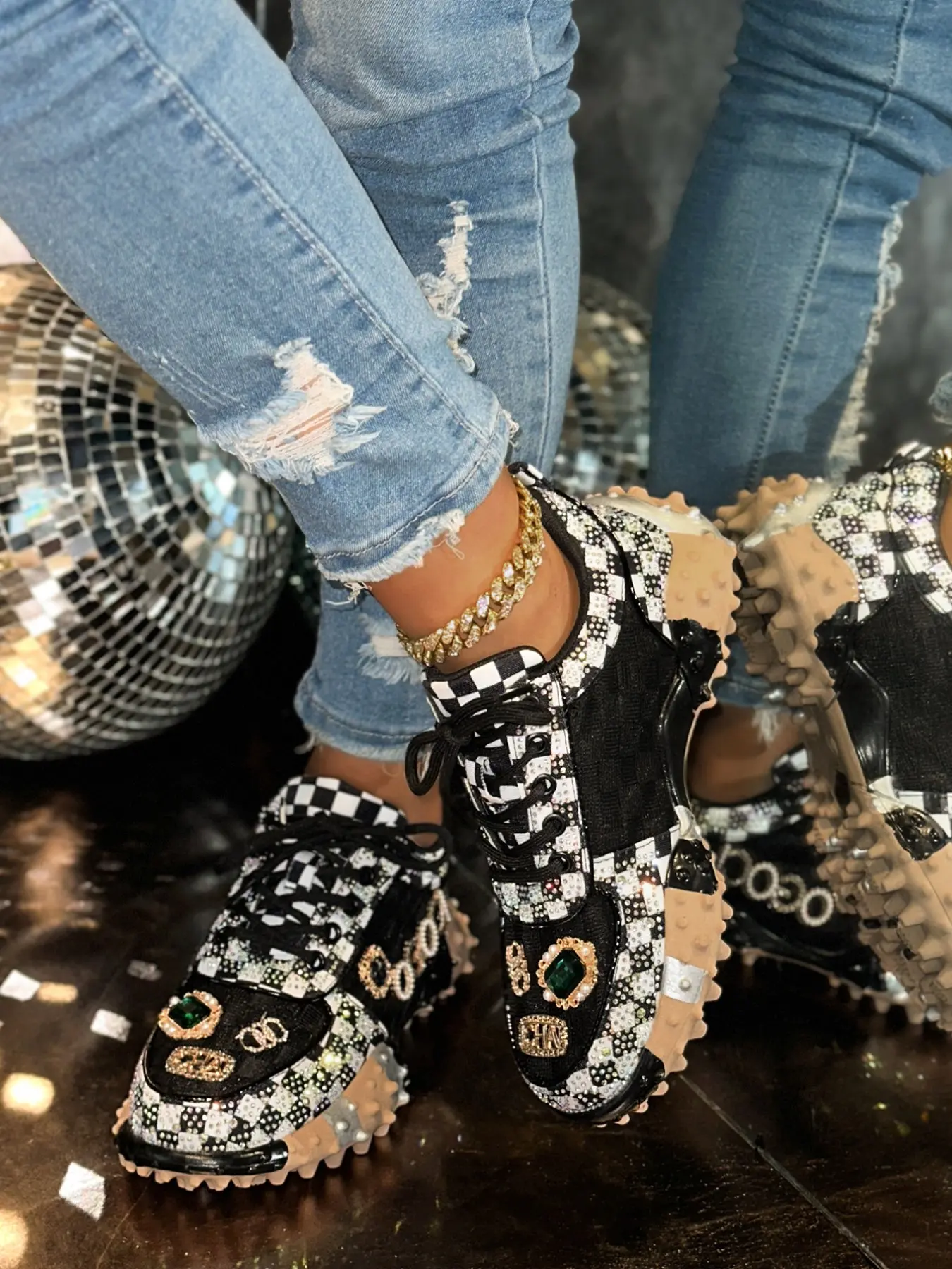 Women's Rhinestone Thick Sole Sport Shoes, Gem Decorated Plaid Casual Dad Sneakers, Comfortable Anti-Slip Daily Wear, Trendy Walking Sneakers