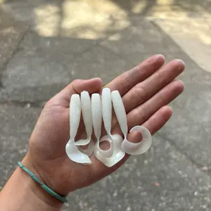 20 pack of my custom White curly tails. Great for trailers for bass or jigging on the bottom for flounder