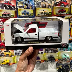M2 1993 Chevy c1500 SS 454 diecast pick up truck 1:24 scale obs