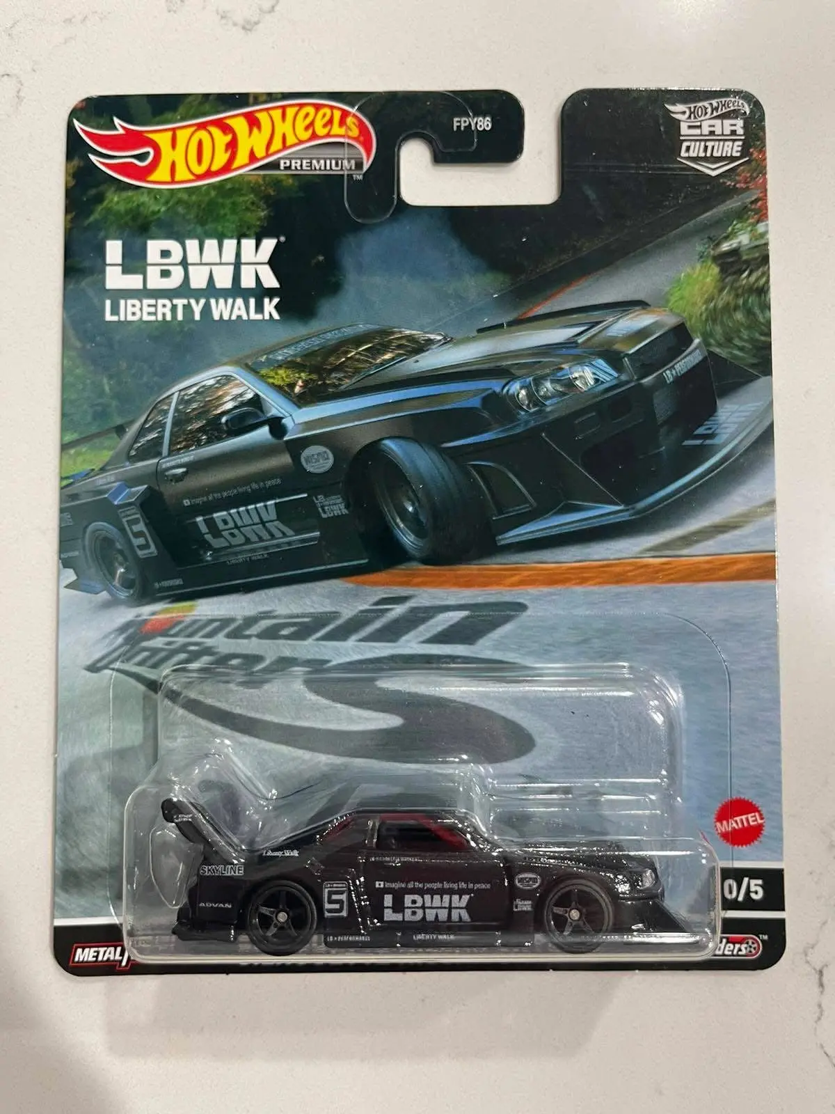 ホットウィール マウンテンドリフターズ LBWK ニッサン スカイライン