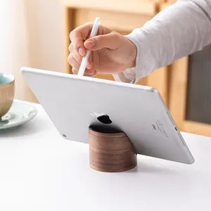 North American Walnut Wood Phone Stand, Creative New Design, Simple Desktop Holder, Mobile Phone Support Rack, Elegant Storage Solution