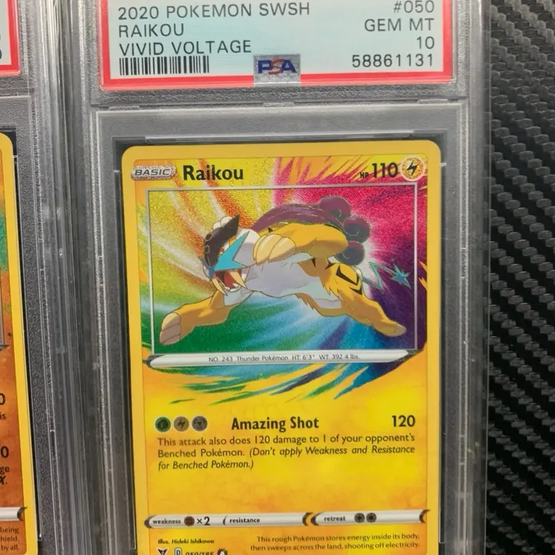 rare cards from vivid voltage Pikachu VMAX Hyper Rare - 188/185 - Vivid Voltage main image 1