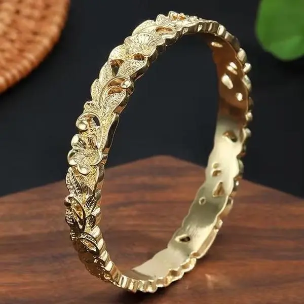 Women's 14K Gold Plated Vintage Floral-Engraved Bangle Bracelet, Fashion Costume Jewelry Accessory