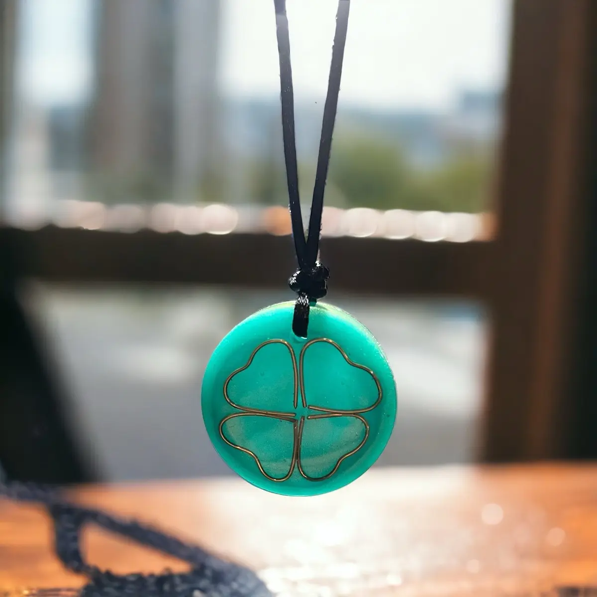 4 leaf clover resin necklace Female Male Birthday Anniversary Anniversary