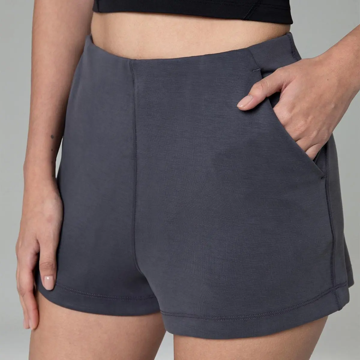 Colorfulkoala Women's Mid-Waist Modal Loose-Fit Shorts with Side Pockets Slimming Waist Design for Sports & Casual Wear