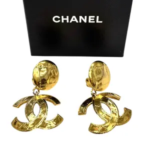 Pre-owned Vintage CHANEL 24k Gold Plated CC Logo Drop Clip Earrings
