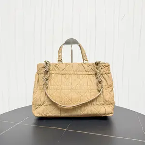 Pre-owned Dior Leather Shoulder Bags 7.8'' R14359 Shoulder Bag C6845490377 0512 T5 Betsy